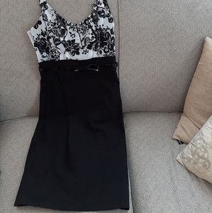 NWT Junior's Black & White Knee Length Dress, Sz 4